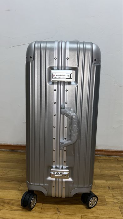 Чемодан Сильвер поликарбонат