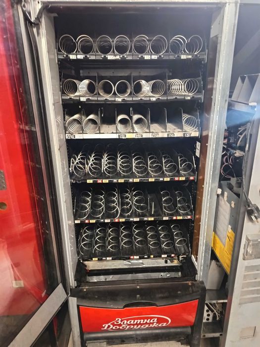 вендинг автомат Necta Sfera за външна работа