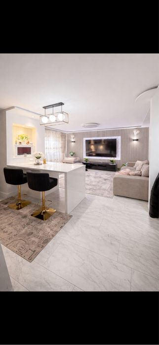 Vand Apartament Orastie strada Muresului bl 16 sc K recent renovat