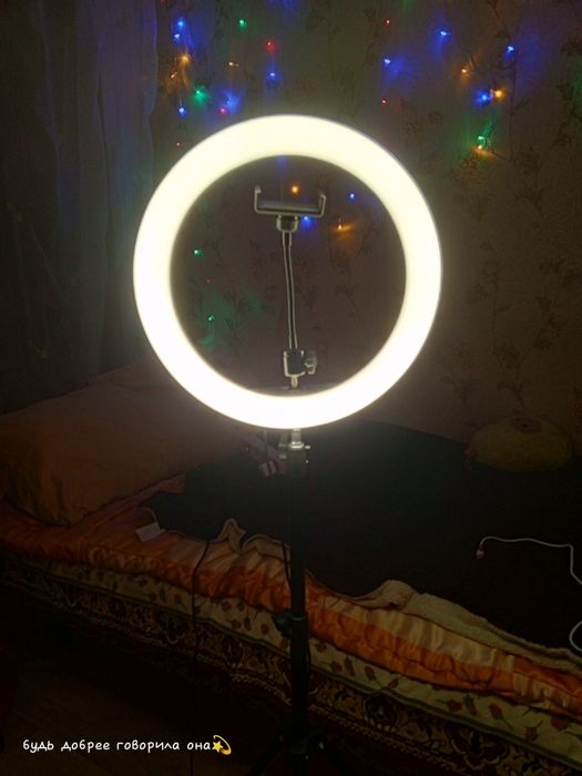 Кольцевая  лампа