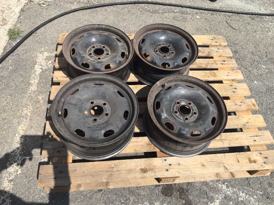 14 цола 5 х 100 мм Шкода Румстер - 6 Инча / ЕТ 37