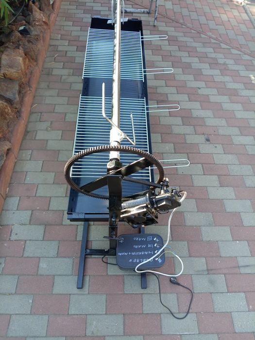 Rotisor proțap electric cu trei viteze