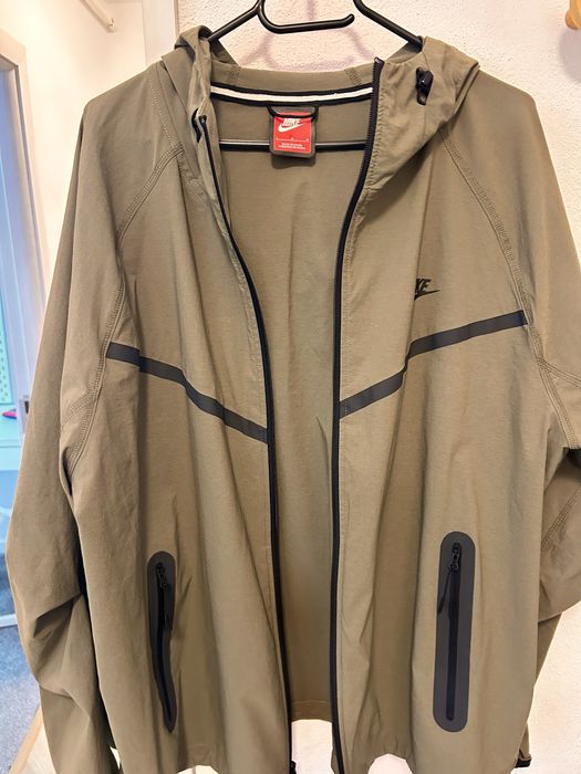 Jacheta Nike Tech