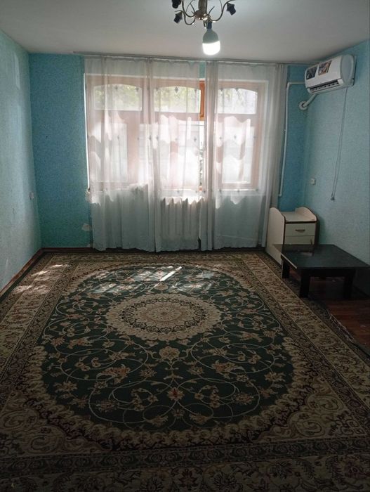 ТАЛАБАЛАРГА Рохат метро станцясида 2 хонали квартира ижарага берилади