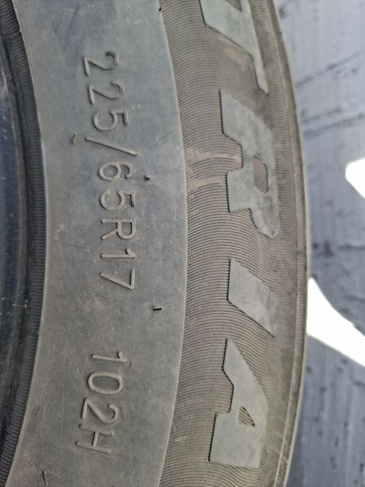 Продам резину R17