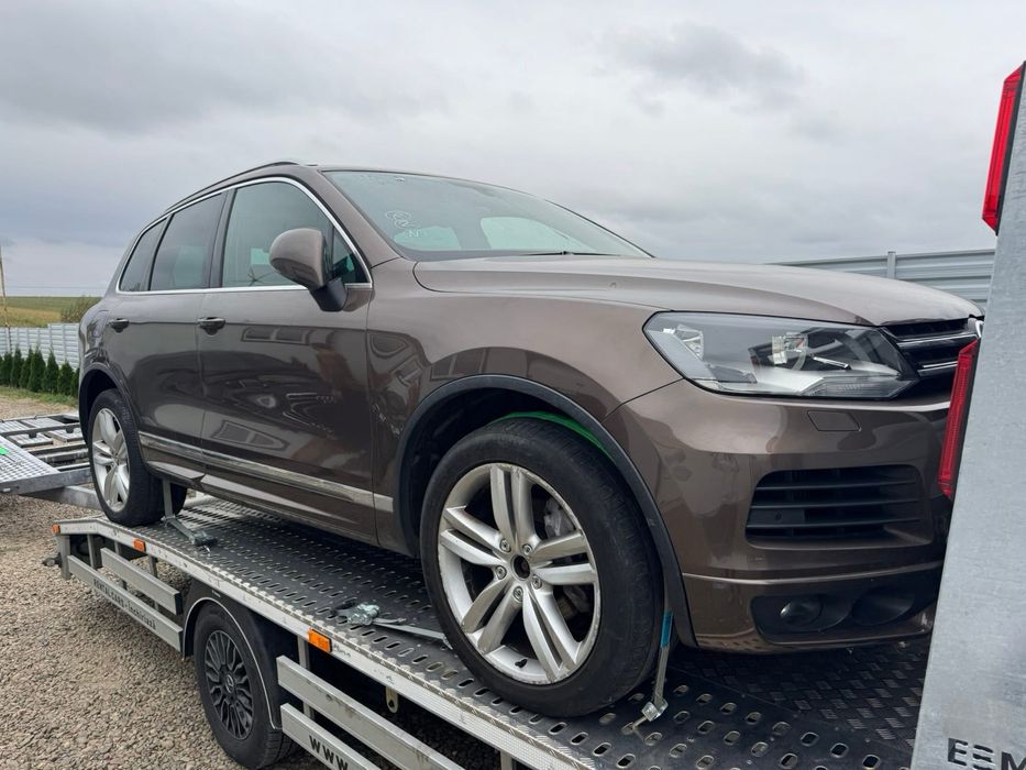 Dezmembrez Volkswagen Touareg 7P 2013 R-Line LH8Z