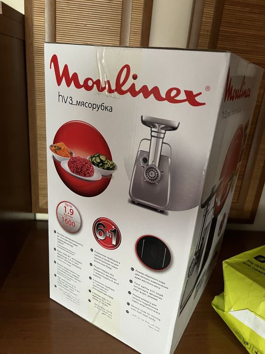 Продам мясорубку новую