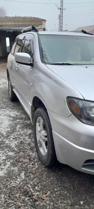 Продам Митсубиси аутлендер.