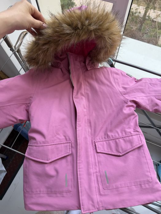 Продам куртку детскую