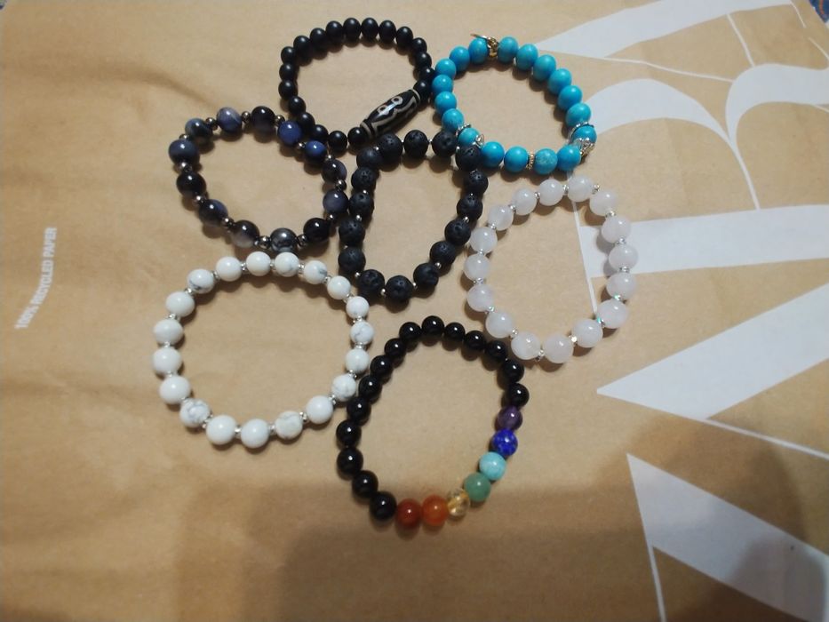 Браслеты каменные