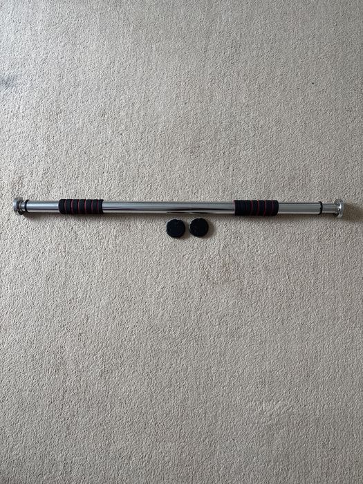 Турник распорный