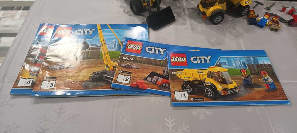 Продавам лего 60076