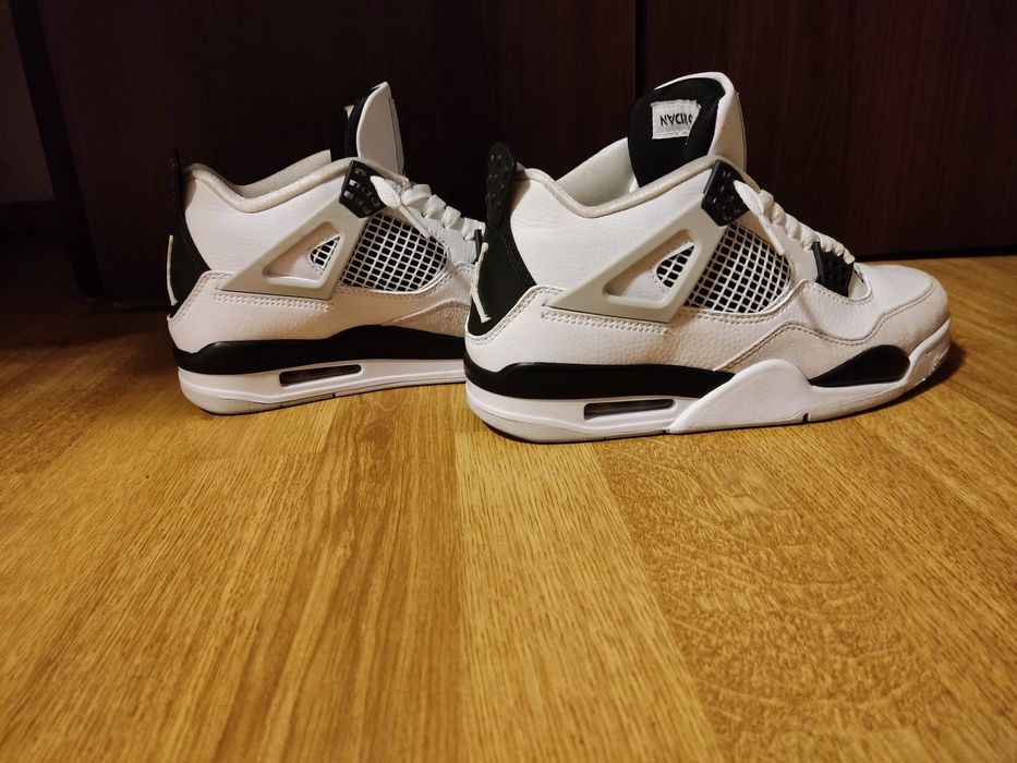 Jordan 4 military black
