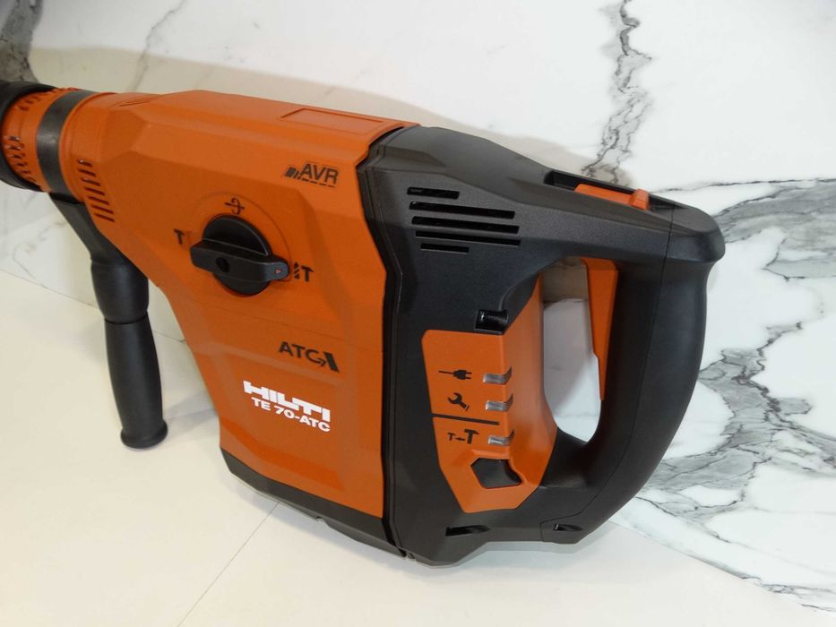 Резервиран - НОВО - Hilti TE 70 ATC / AVR - Мощна ударо пробивна машина
