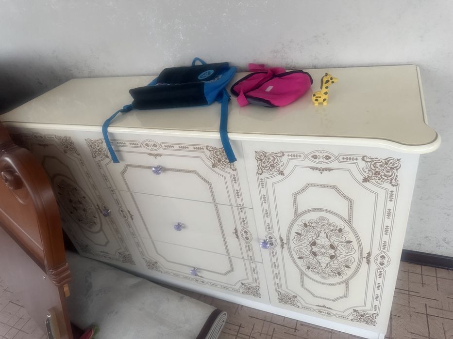 Спальный гарнитур