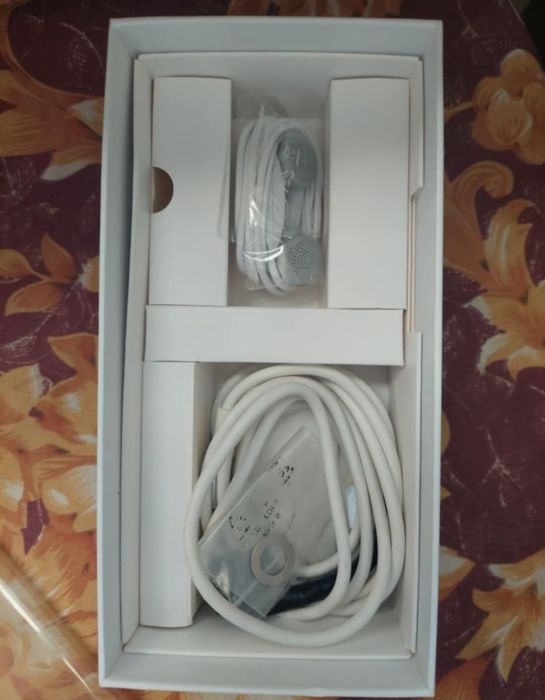 Телефон Redmi 9 4GB RAM 64GB ROM