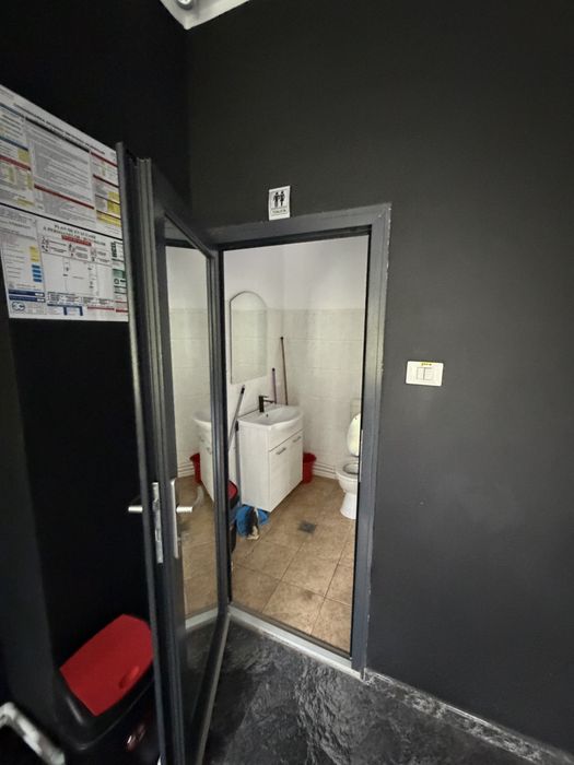 De inchiriat spatiu comercial
