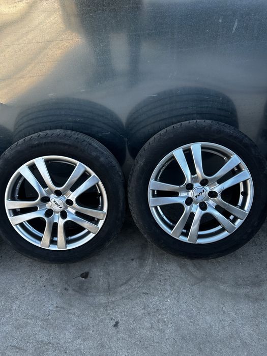 Джанти Rial с гуми 5х114.3 16цола