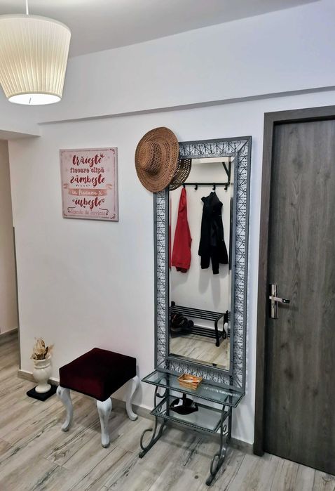 Predeal 2 camere, curte, vedere, renovat, cont vechi Airbnb/Booking
