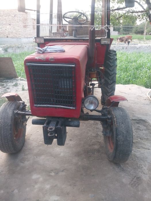 Minitraktor holati yaxshi