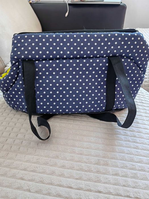 Продавам малка  чантичка за домашен любимец