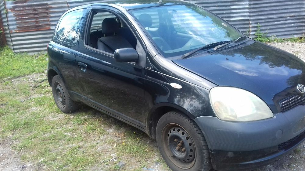 Toyota Yaris 1.0 16V 68к.с на части