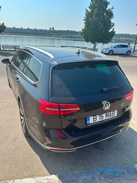 VW Passat Variant R-Line 2.0 TDI 240 CP DSG 4Motion, TVA deductibil