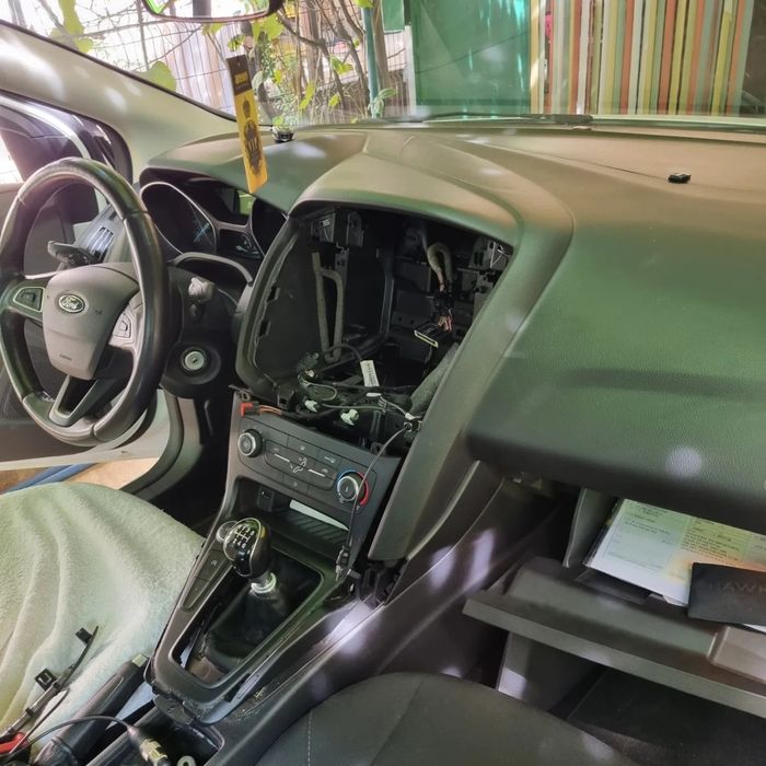 Navigatie Android Ford Focus 3 Waze YouTube WiFi GPS