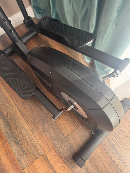 Тренажер эллипс GENAU