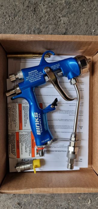Vând pistol de vopsit binks 4400