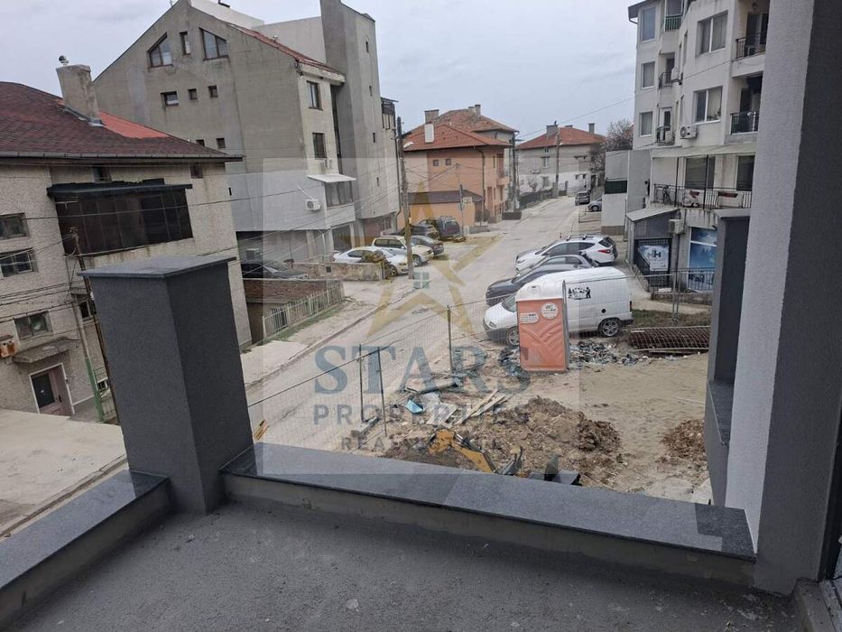 Тристаен просторен апартамент