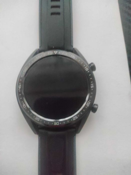 Смарт часовник Huawei GT