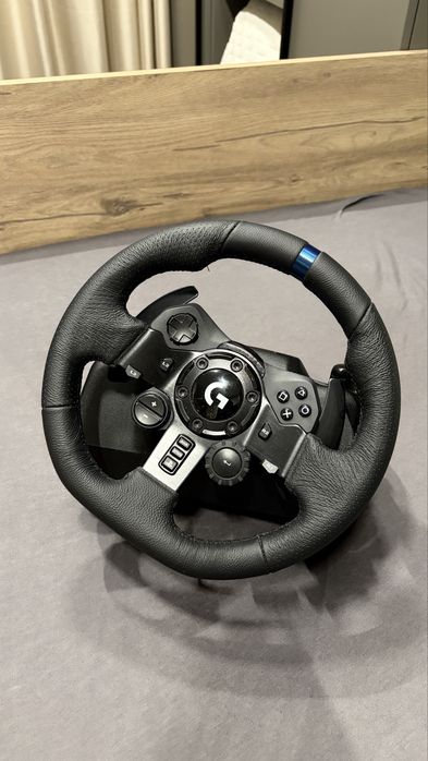 Волан logitech g923 с педали + logitech driving force shifter