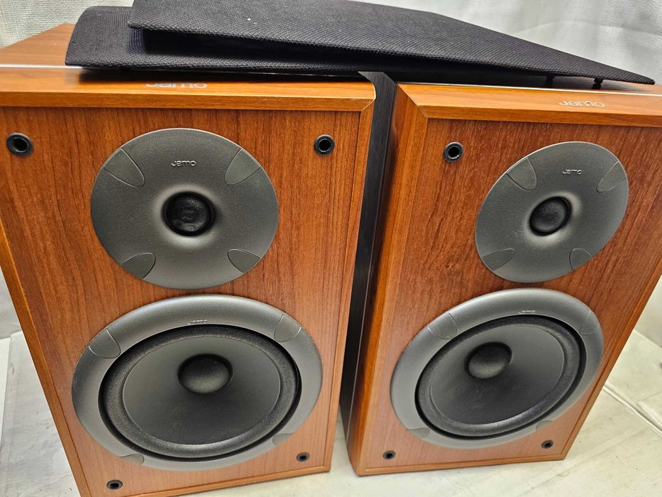 Boxe Raft Jamo E 610 – 100W, Sunet Hi-Fi Danez, Aspect Lemn