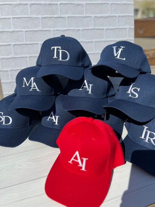 Именны кепки