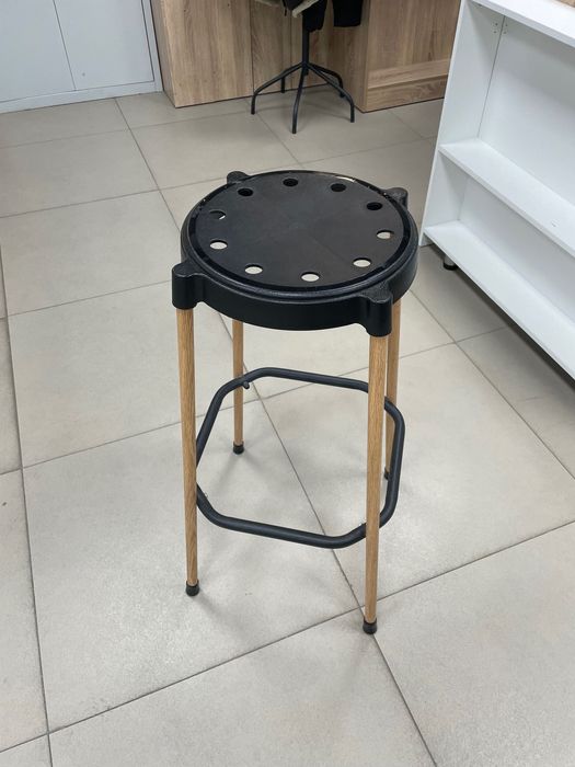 Барные стулья. Новые……