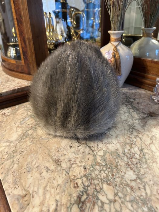 Caciula blana vizon argintiu