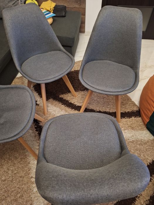 Намалям -Продавам 4ри стола в отлично състояние