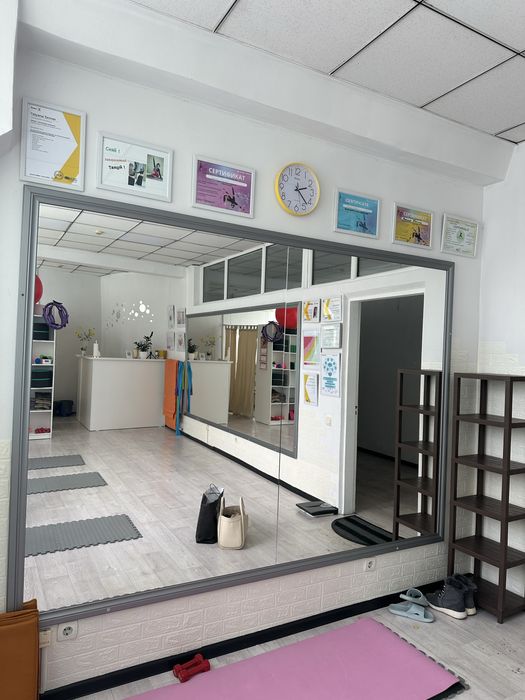 Продам зеркала обьемные в серой рамке