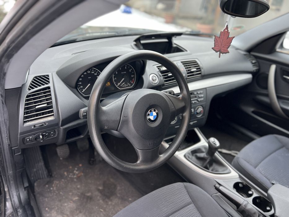 Dezmembrez bmw seria 1  116i 2.0i