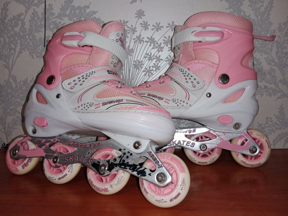 роликовые коньки
