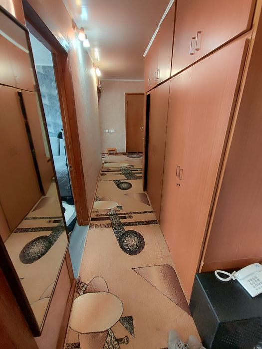 Продается 3-комн (5-9, 3 эт)