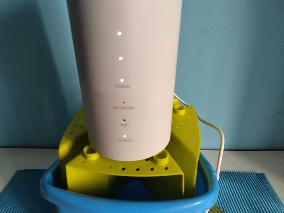 чисто нов 5 джи рутер за сим карти и високоскоростен интернет на Иетел