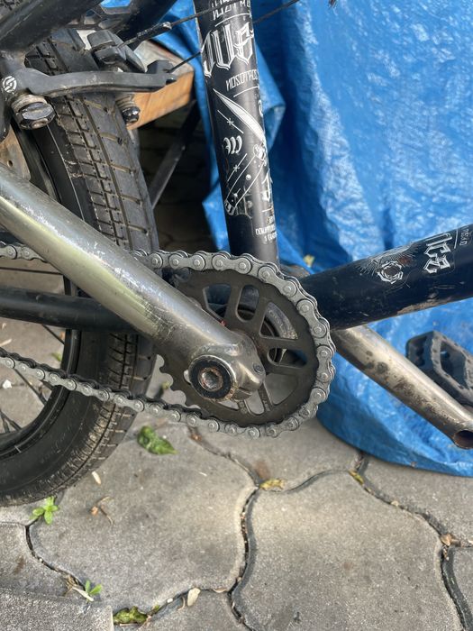 Vand sau schimb bicicleta bmx cu roti salt