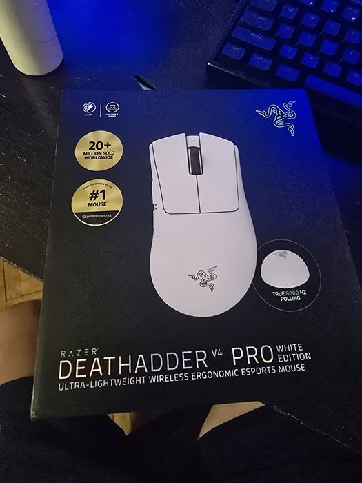 Mouse deathadder v4 pro