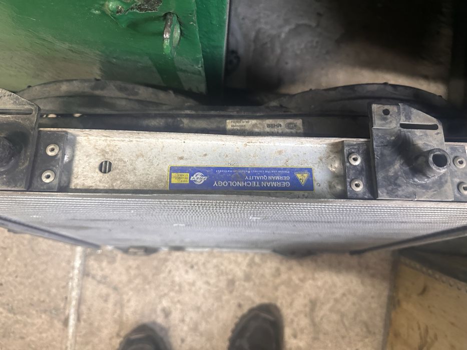 Вентилятор с радиатором кондера мерс 124