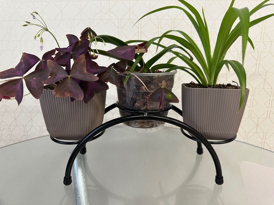 Подставка для цветов из металла