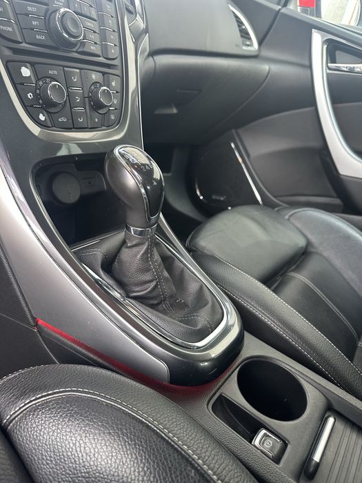 OPEL ASTRA J 2014 1.4turbo