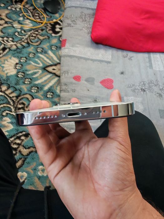 Iphone 13 pro max LL/A sotiladi 128talik