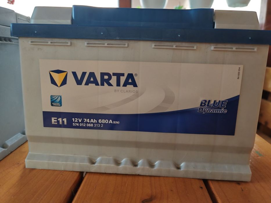 Acumulator baterie auto Varta Blue/Silver Dynamic 74/77 Ah
